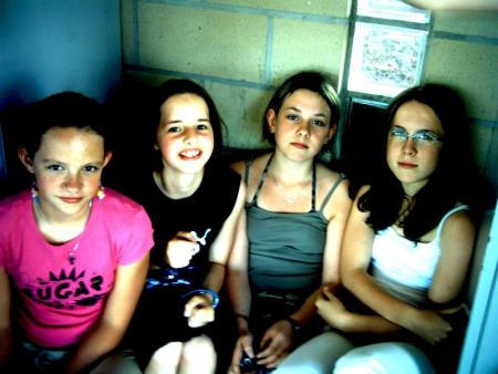 justine moi perrine et priscilla
